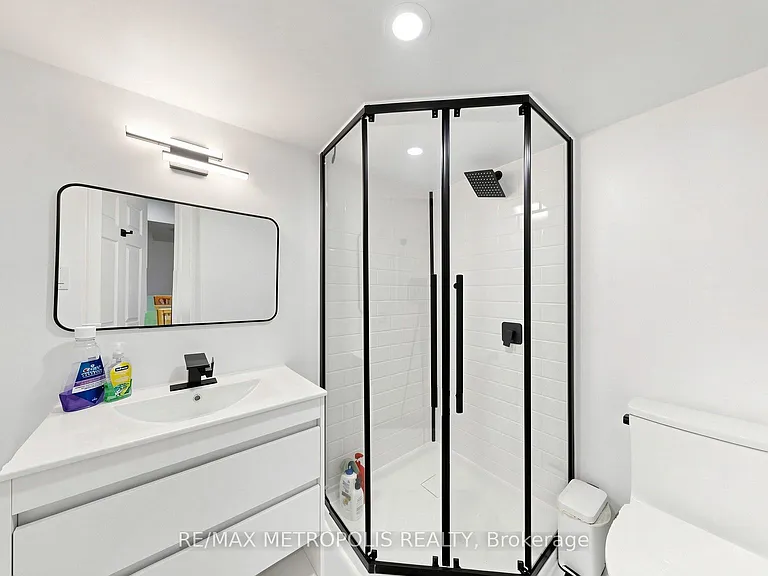 75 Willet Ter — Photo 44