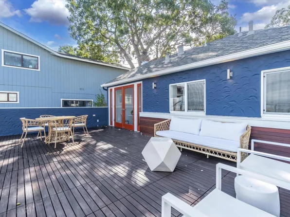 44 Trinity Rd, Brisbane, CA 94005