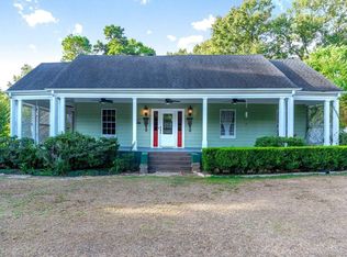 5610 Victory Dr, Marshall, TX 75672