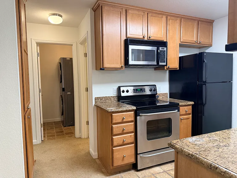 2250 Monroe St #280 — Photo 10