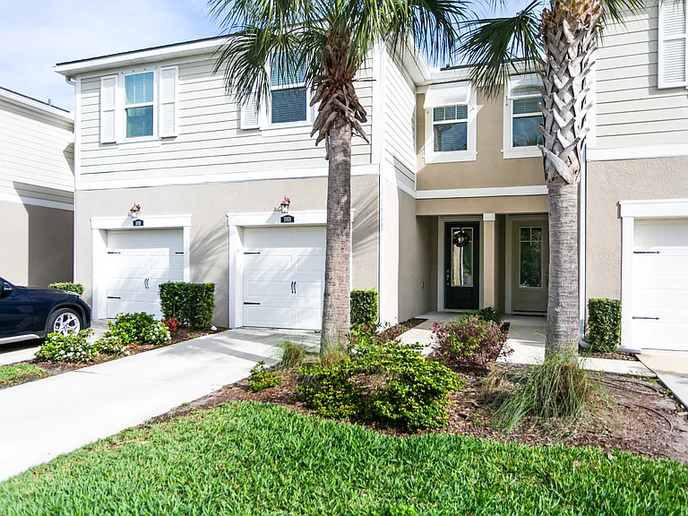 1008 Mango Ct #1008 — Photo 1