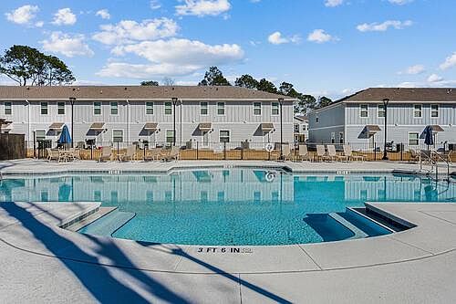 1st image of 1554 Iroquois Ct