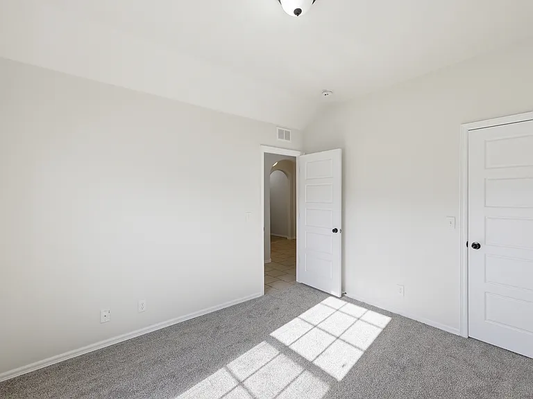 10450 S James St — Photo 19