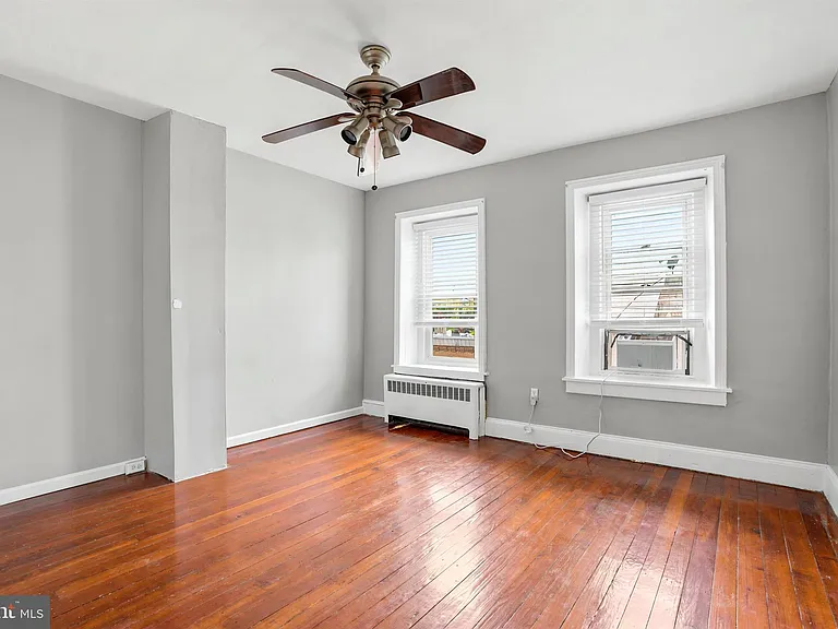 4441 Silverwood St — Photo 13