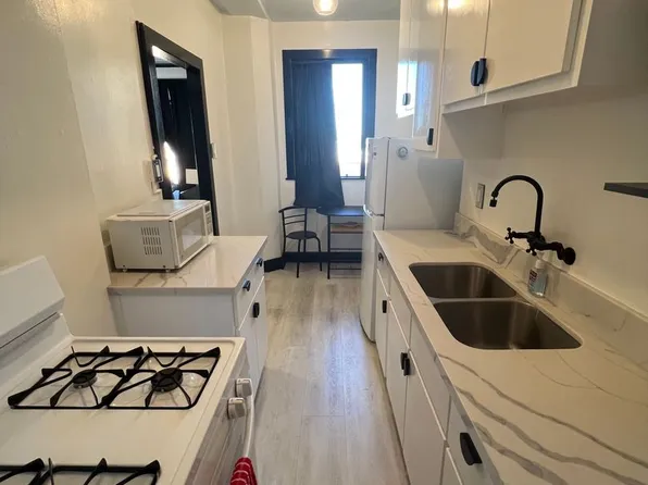 315 W 3rd St, Long Beach, CA