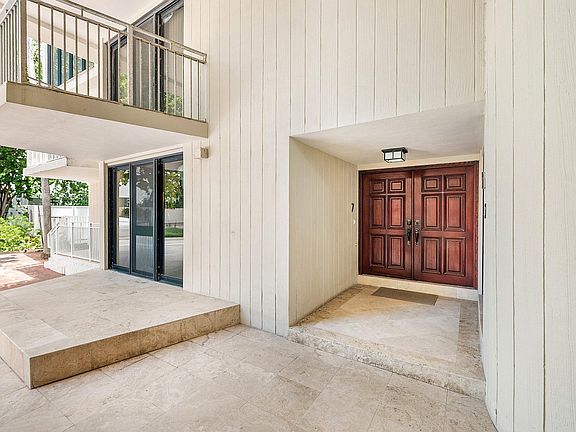 4th image of 2155 S Ocean Boulevard #7