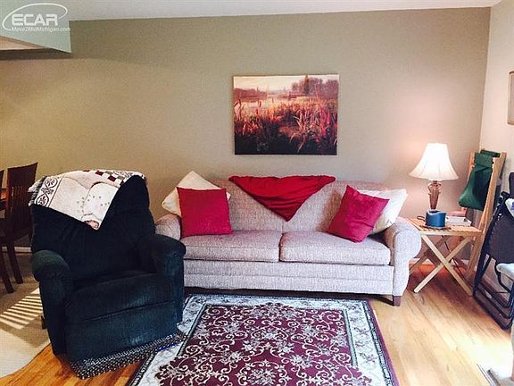 2nd image of 7905 Meadow Dr #1