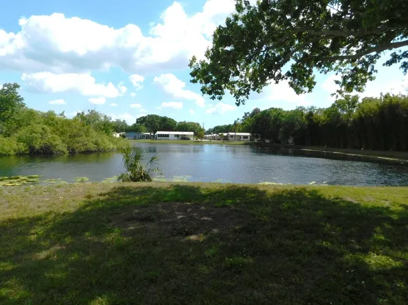 1001 Starkey Rd Lot 50, Largo, FL 33771