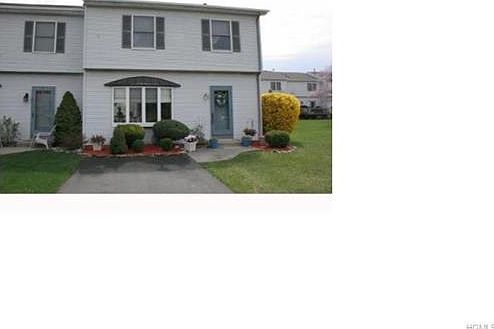 1st image of 27 Wargo Ct