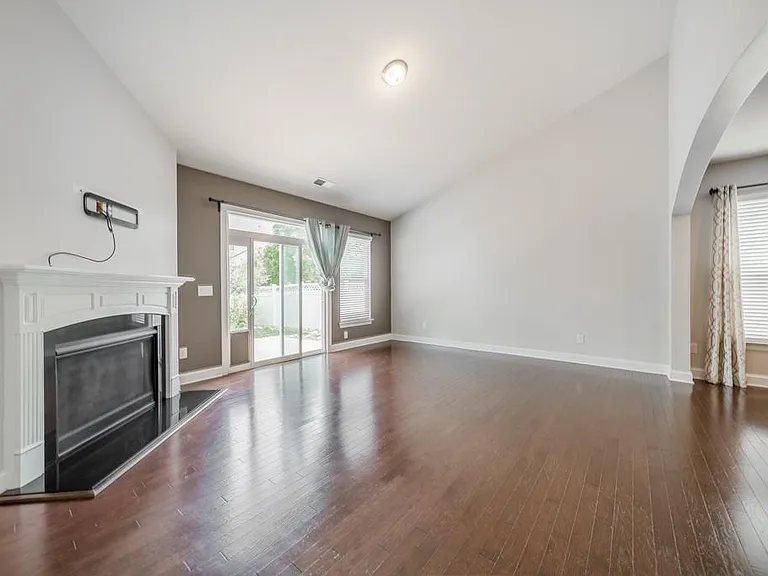 1105 Saratoga Blvd — Photo 9