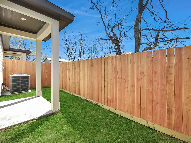 9824 Nedwald St — Photo 11