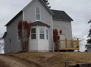 618 E Stanton St, Iron Mountain, MI 49801