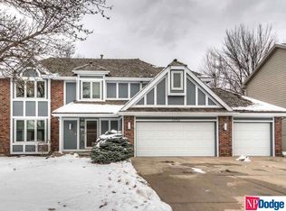 15720 Farnam St, Omaha, NE 68118