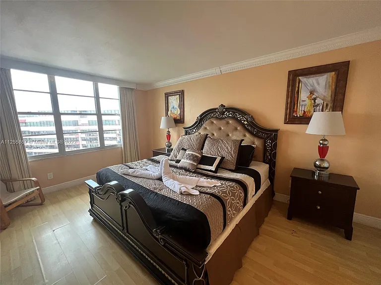 5161 Collins Ave #1711 — Photo 9