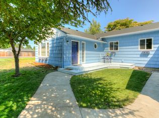 3520 Bursell Rd, Central Pt, OR 97502