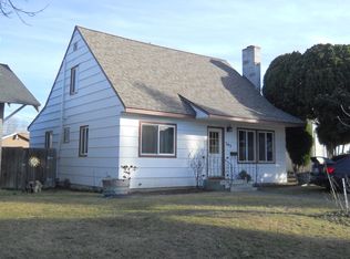 303 Avenue G, Grandview, WA 98930