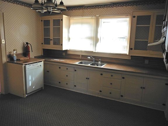 2nd image of 1199 W Main St