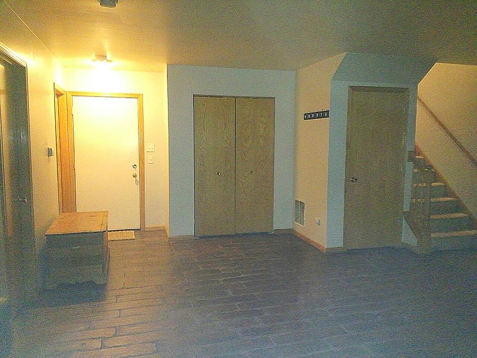 1st image of 6905 Geneva Dr