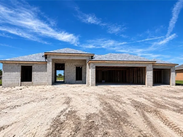 1318 Nelson Rd N, Cape Coral, FL 33993