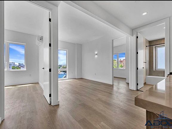 5th image of 172-02 Hillside Ave #5B