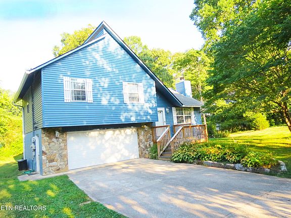 3rd image of 276 Doe Run Blvd