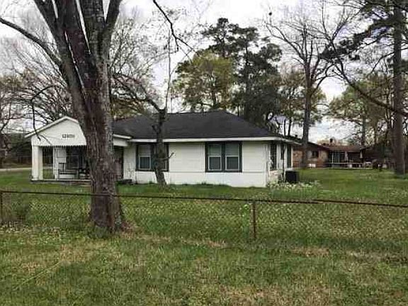 3rd image of 12801 Green Dolphin St