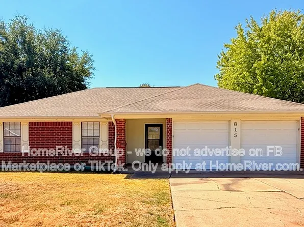 816 Castleview Dr, Arlington, TX 76001