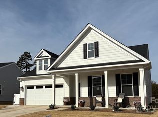 948 Exeter Dr, Sherrills Ford, NC 28673