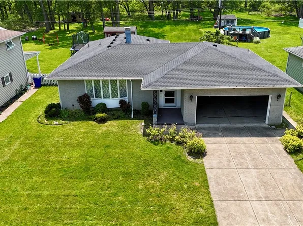21 Kathy Ln, Buffalo, NY 14224