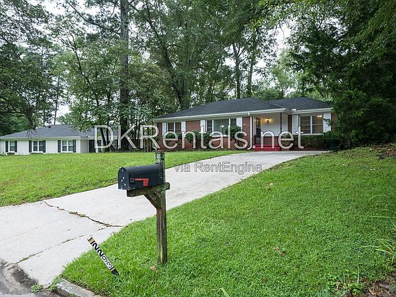 3rd image of 2293 Vistamont Dr