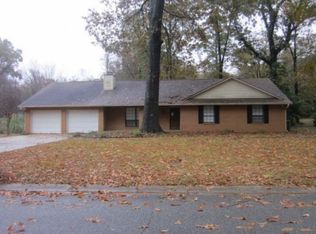 208 Forest Mill Dr, Warner Robins, GA 31088