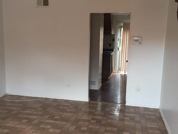 4th image of 7277 Morningaire Cir