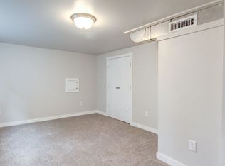 11036 NE Everett St, Portland, OR 97220