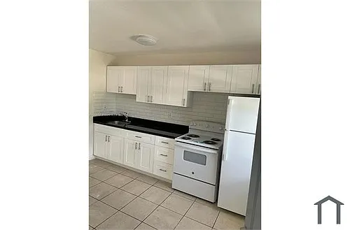 2190 NW 97th St #A Photo 1 2190 NW 97th St #A Photo 1