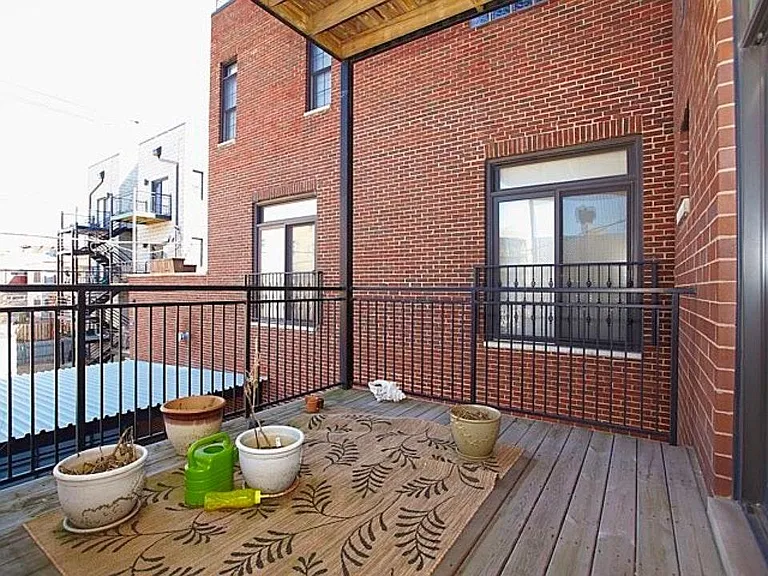 2342 W North Ave #201 — Photo 24