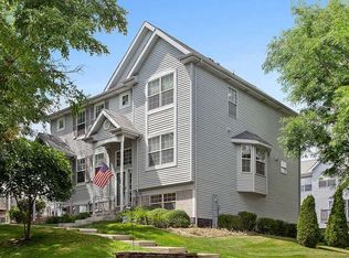 17467 S Teton Cir, Lockport, IL 60441