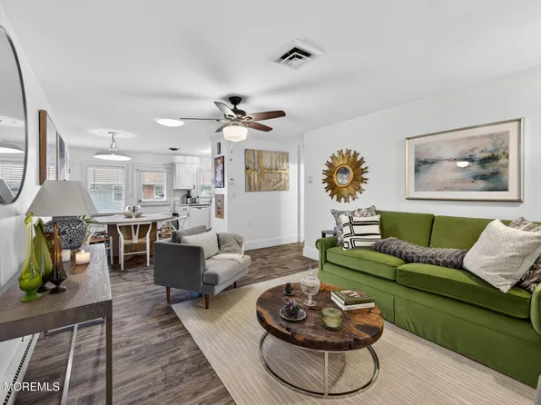 123B Edinburgh Lane #123B, Lakewood, NJ 08701