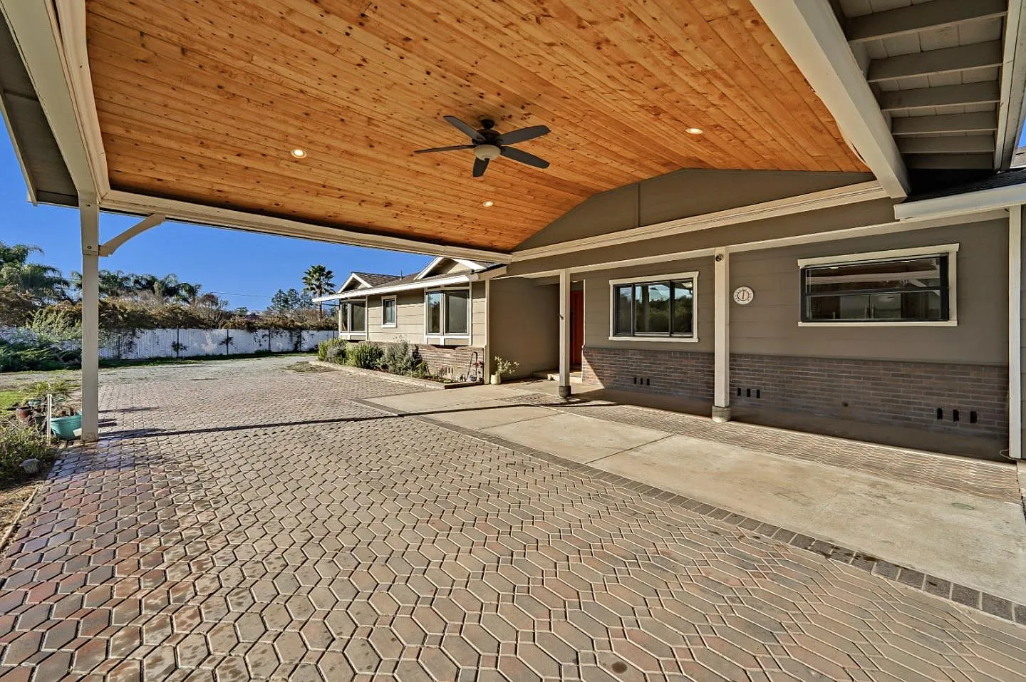 12955 Foothill Ave photo 1
