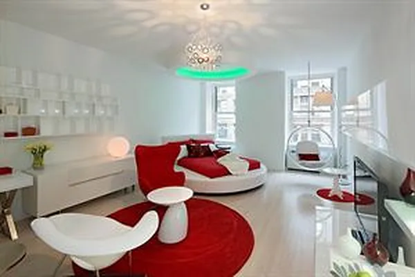 Sold by Douglas Elliman | media 29