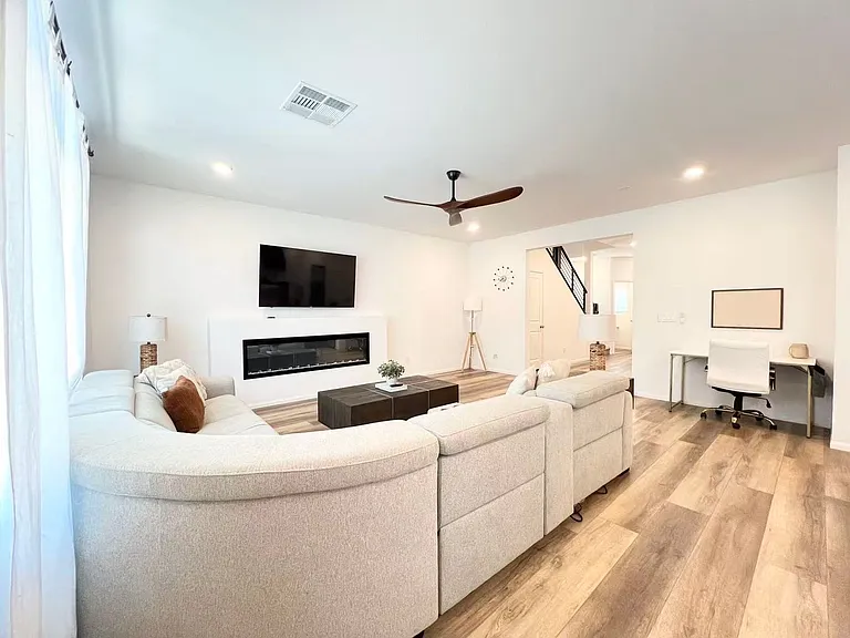 5888 Becklow Gardens Ave — Photo 10