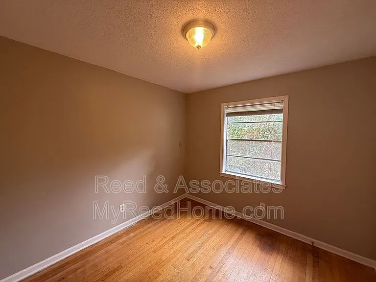 4210 Kerwin Dr — Photo 7