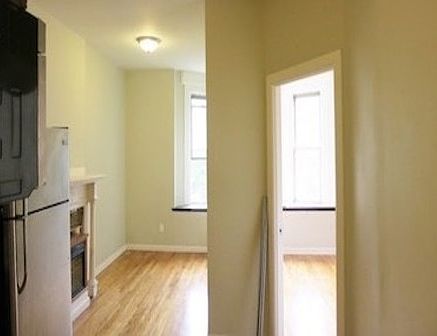 2nd image of 849 Lincoln Pl