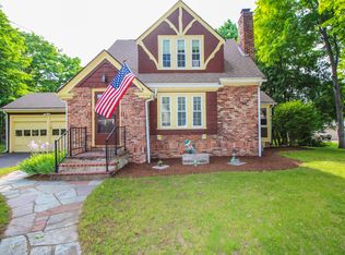 7 Depot St, Upton, MA 01568