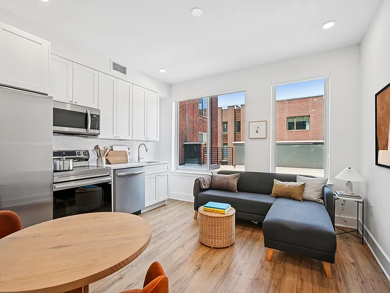 The Howell - 2101 Washington Ave — Photo 49