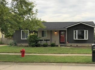42171 Fairview Dr, Canton, MI 48187