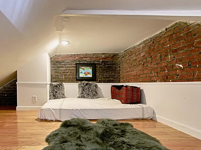 3 Everett St #3 — Photo 8