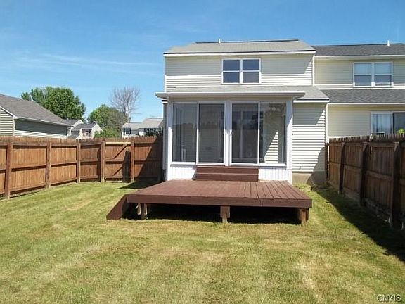 3rd image of 6412 Fantail Ln