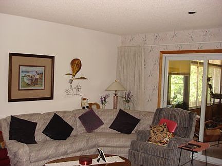 4th image of 2553 Kendall St