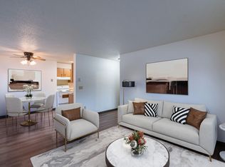 Prairiewood Courts, Fargo, ND 58103