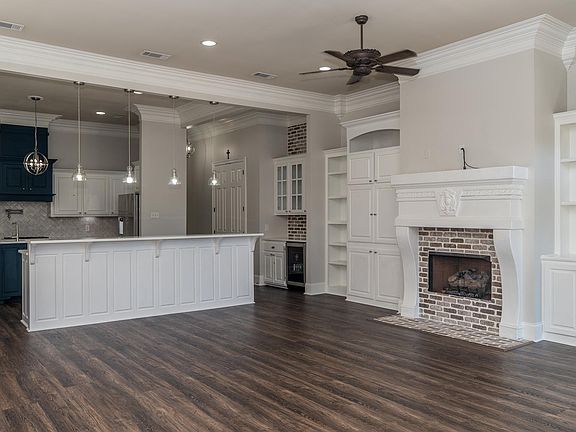 5th image of 21099 Waterfront East Dr
